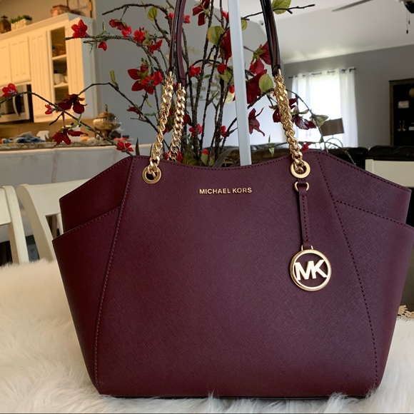 New MK Shoulder Chain 💓 - Picture 2 of 4